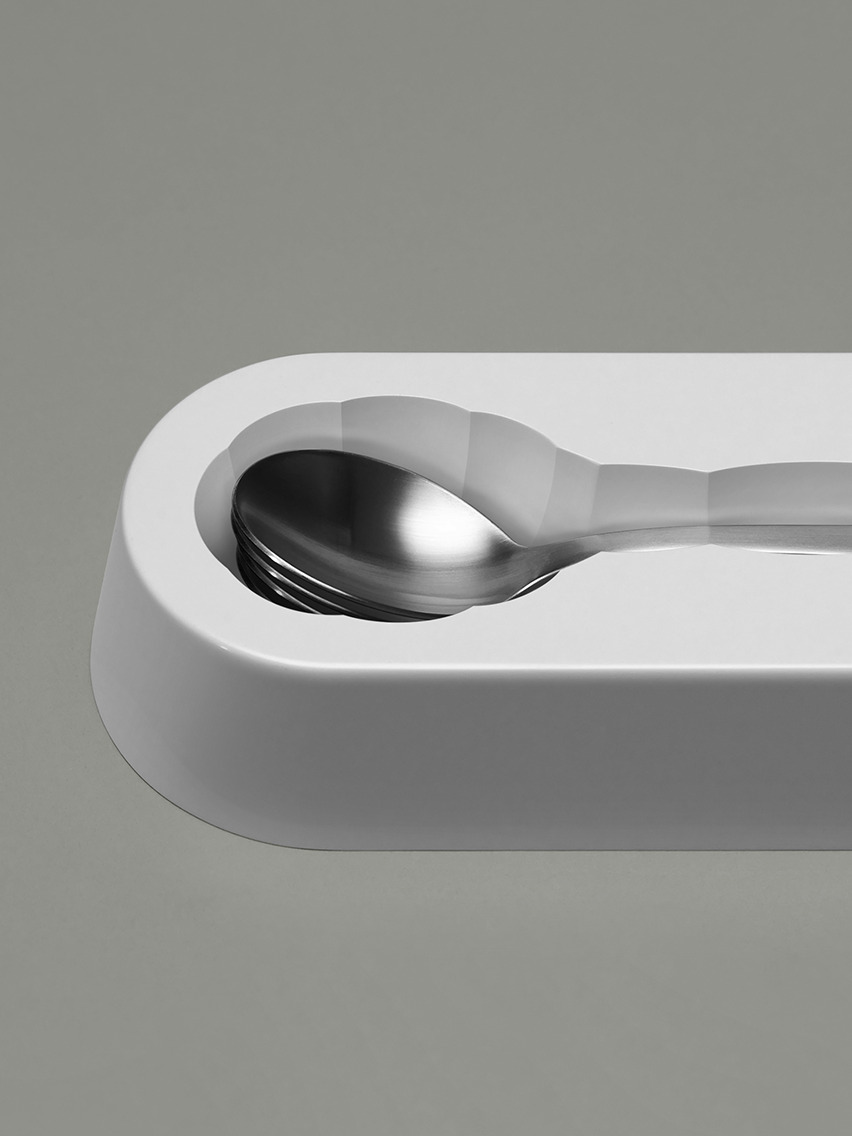 SpoonTray